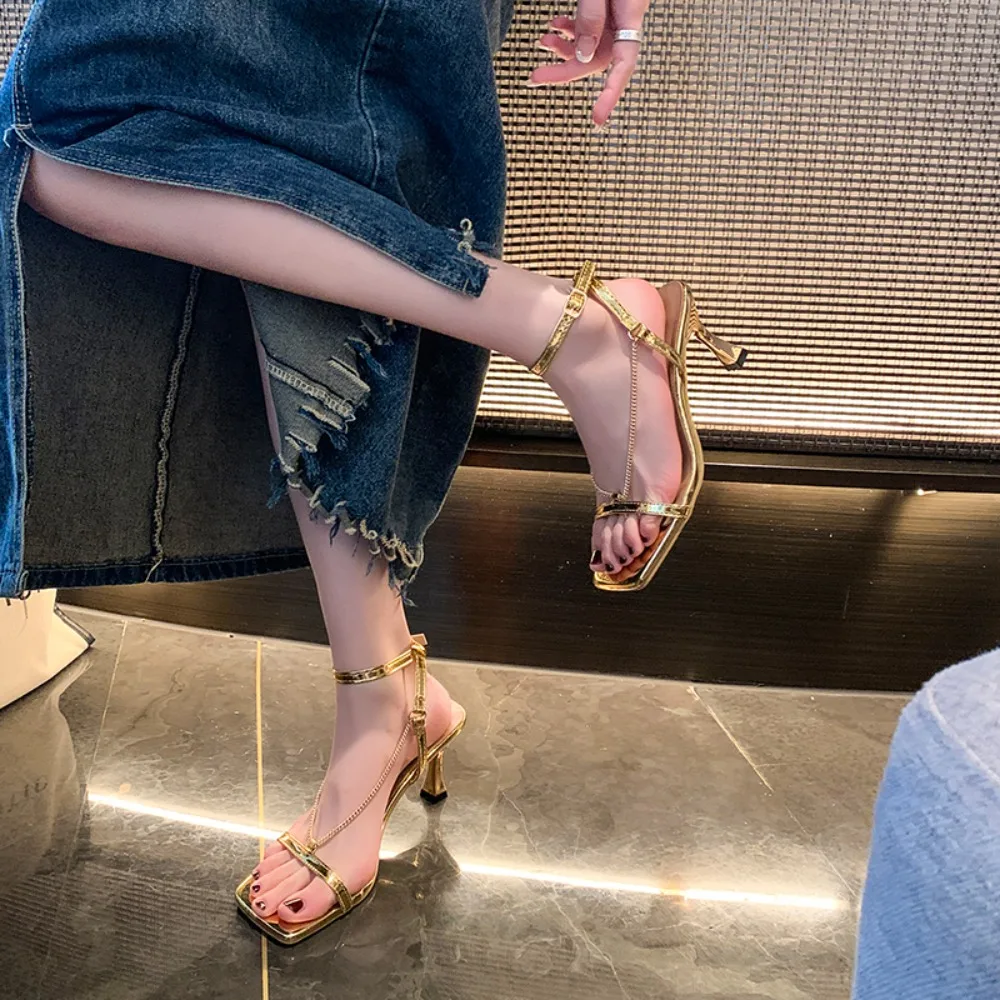 ゴールドチェーンセクシーハイヒールサンダル レディース、20 - Gold Chain Sandal のレビューと価格