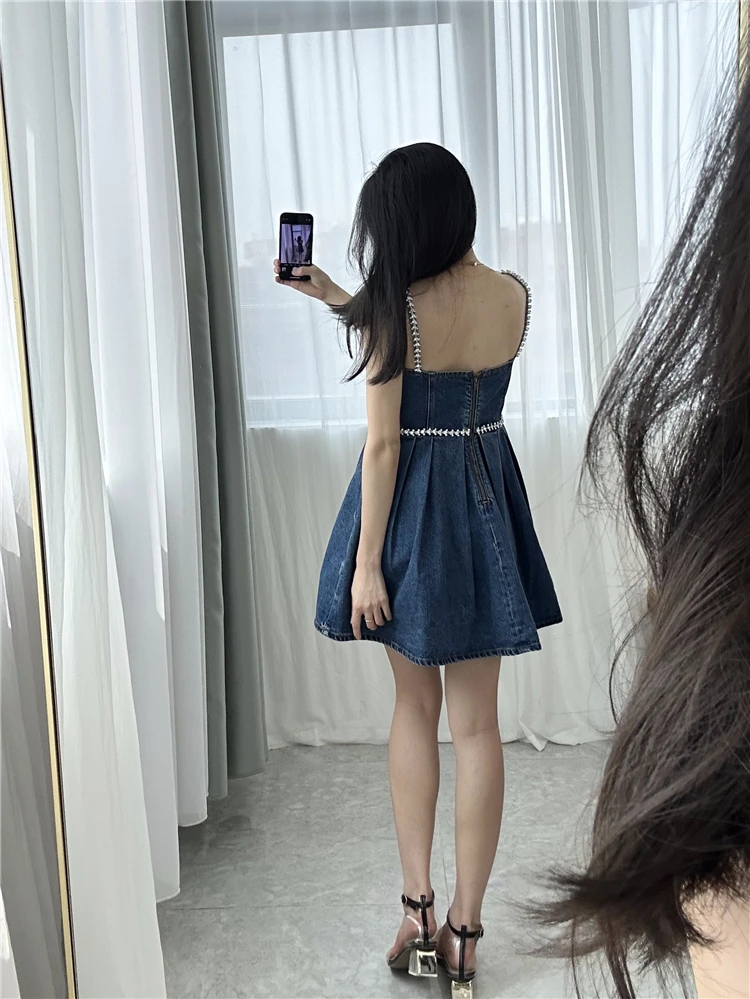 

Diamond suspender dress 2024 spring sleeveless temperament denim blue short skirt sweet and cool goddess style