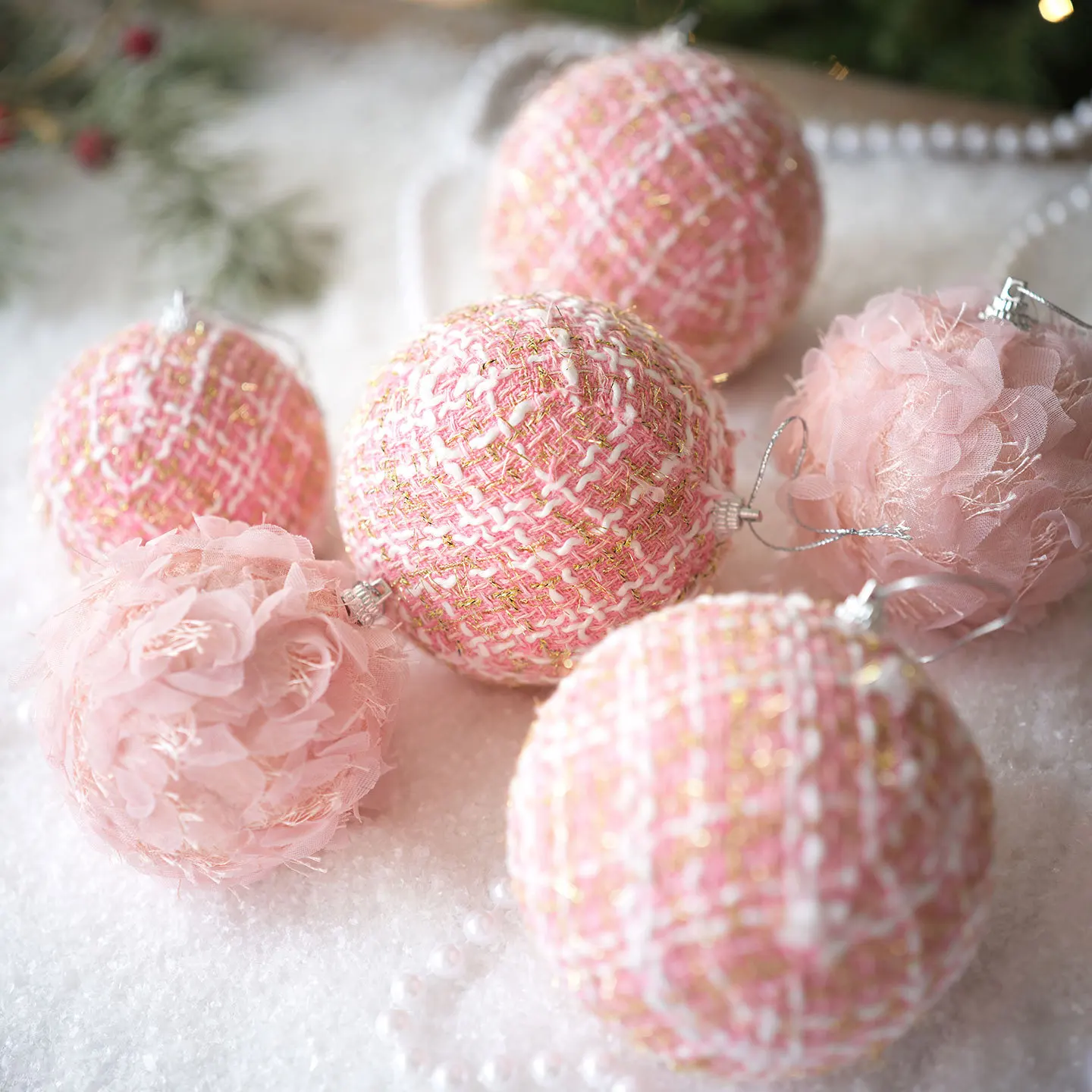 

Christmas Tree Balls Pink Feather Christmas Flower Balls Pendants Xmas Hanging Decoration For Home New Year Navidad Gifts 2026