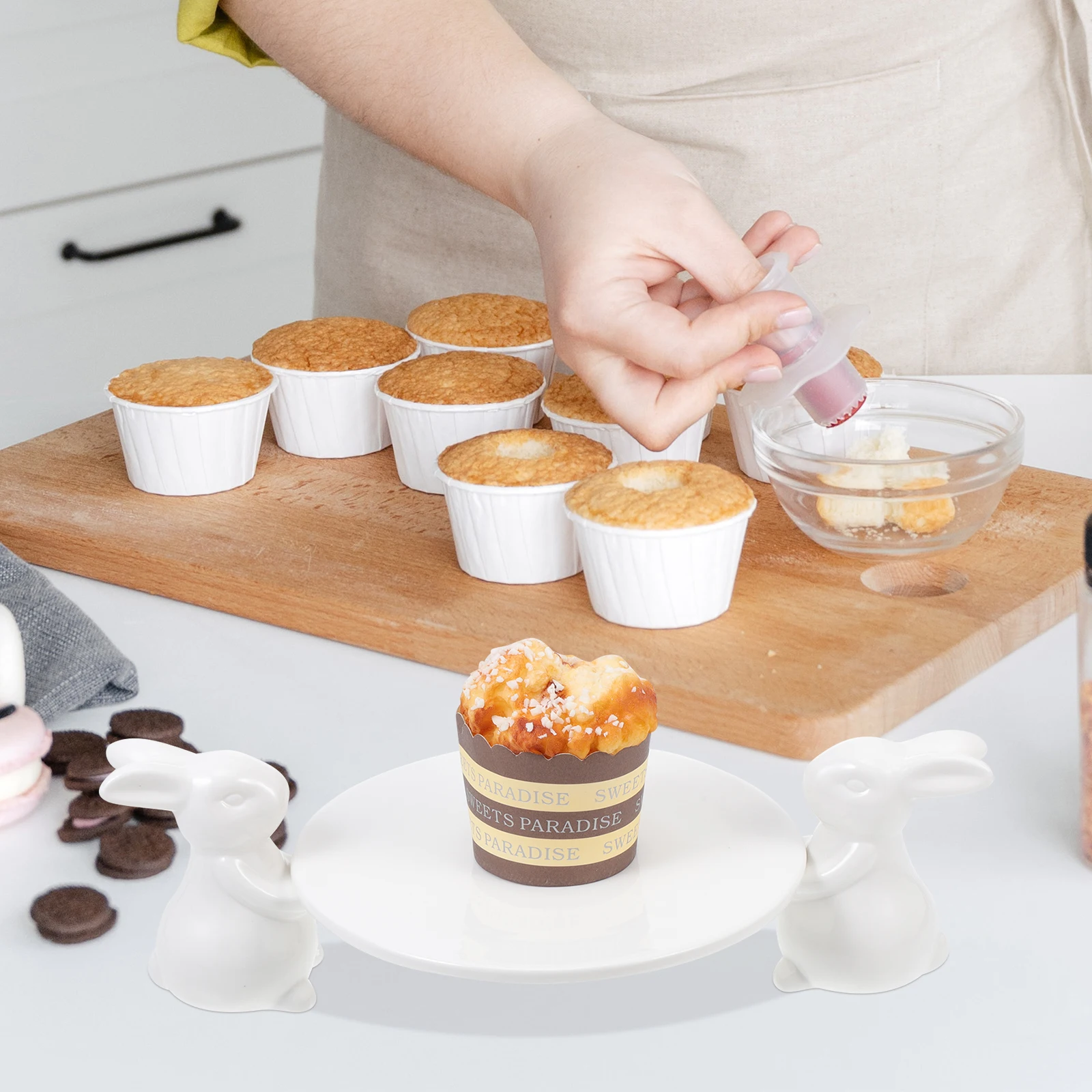 

1Pcs Rabbit Shaped Cake Tray White Ceramic Dessert Plate Cupcake Display Stand Party Snack Storage Display Decorative Holder