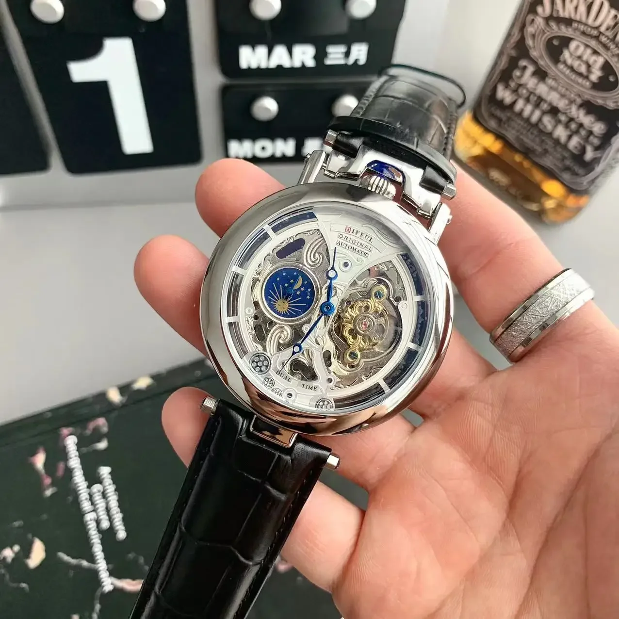 Turbillion Automatic Mechanical Men Watch Antique Skeleton Classic Male Wristwatch Business Man Vintage Simple Fashion New Clock