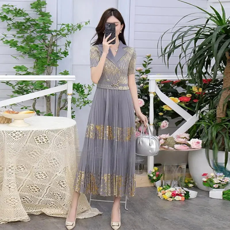 

ALSEY Miyake Design Short Sleeve Clothing Lapel Gold Foil Print Collision Pleated Women's Dress 2025 Summer New High-end Fashion