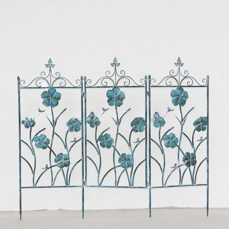 Retro and old wrought iron clematis climbing racks, screen grids, outdoor courtyards, rose flower racks