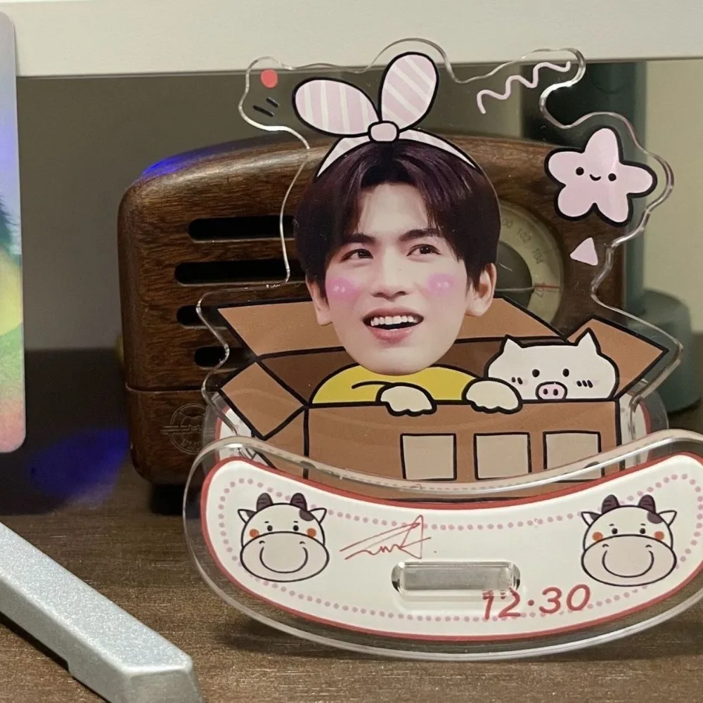 TV Drama Zhu Yu Peripheral Handsome Zhang Linghe Q Version Card Acrylic Niuniu Stand Keychain Exquisite Collection Model Gift