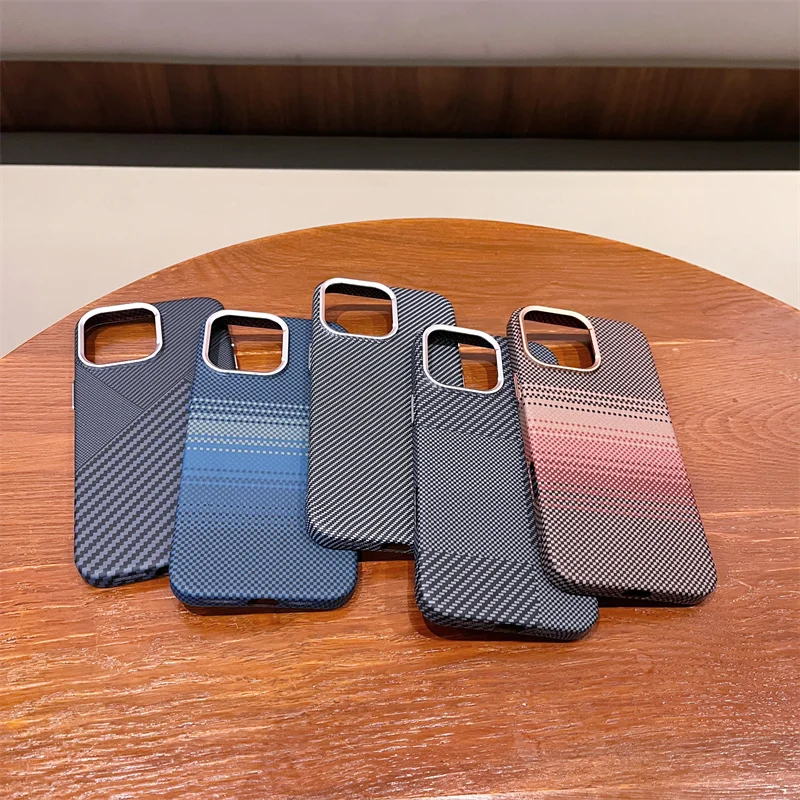 

Luxury Alloy Lens Personalized Pixel 3D Relief Carbon Fibre Pattern Case For iPhone 13 14 15 16 Pro Max Slim Cover For Magsafe