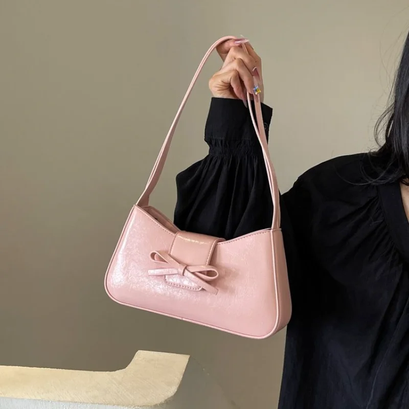 

Women's Faux Leather Bow Accent Shoulder Bag, Spacious for Daily Office, Streetwear, Weekend Travel & Errands Shoulder Bag