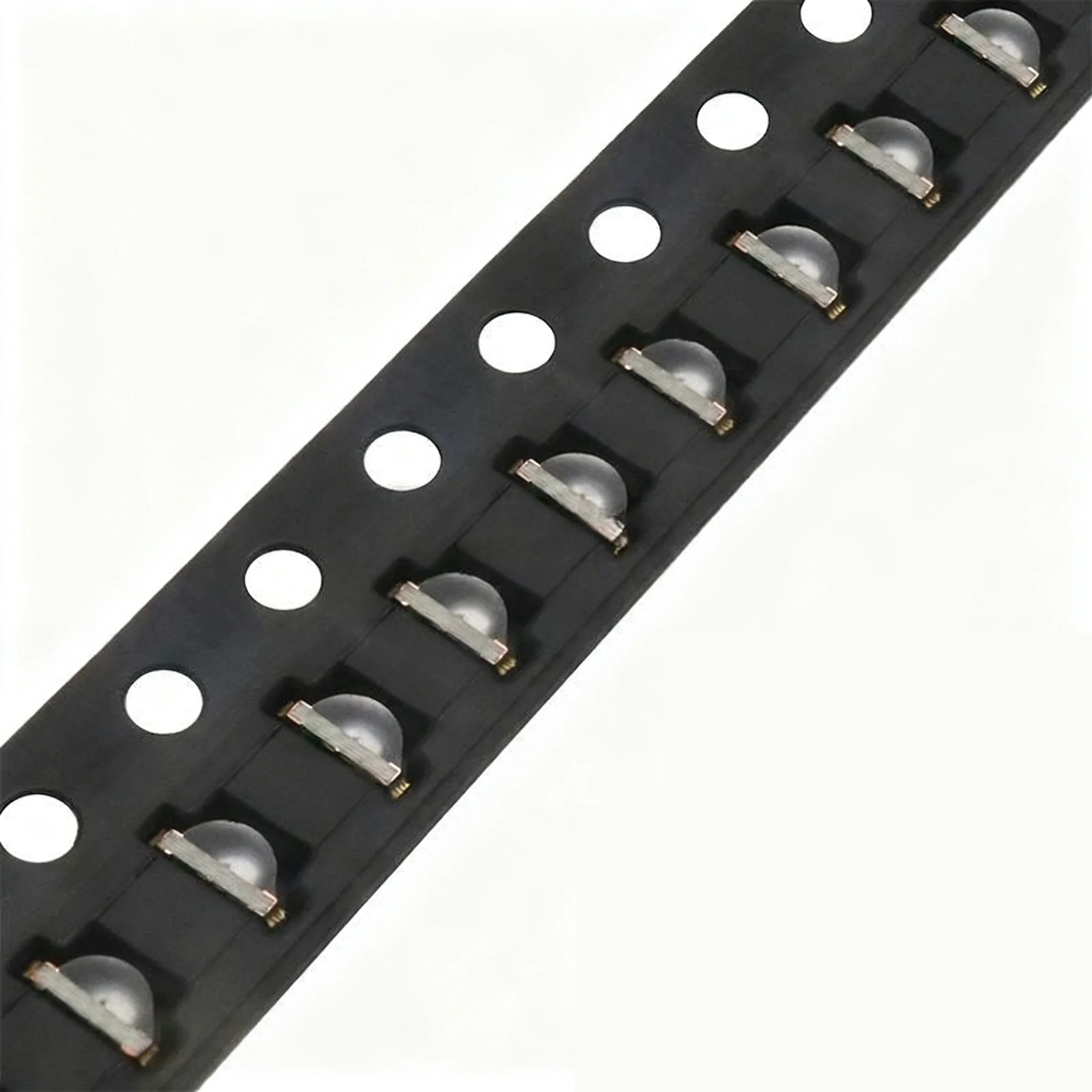 0602، 0802، 1204 صمام ثنائي باعث للضوء LED مثبت على السطح 1206، 0805، 0603 خيارات متعددة الألوان عالية السطوع متاحة