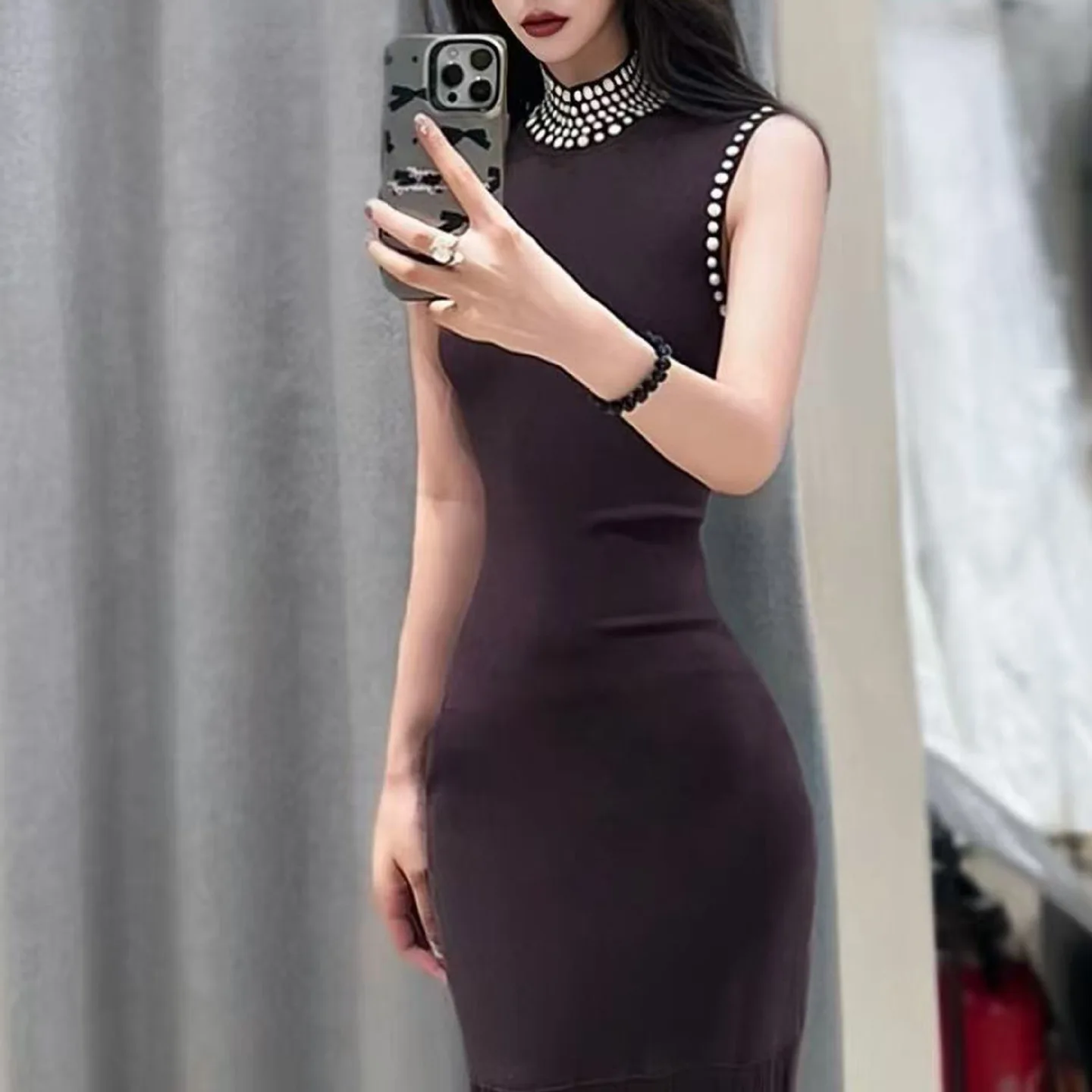 Ele ياقة عالية Svel بقصة ضيقة لون نقي محبوك طويل Dr S Home 2025 أوائل الخريف جديد للمرأة Faion Dr