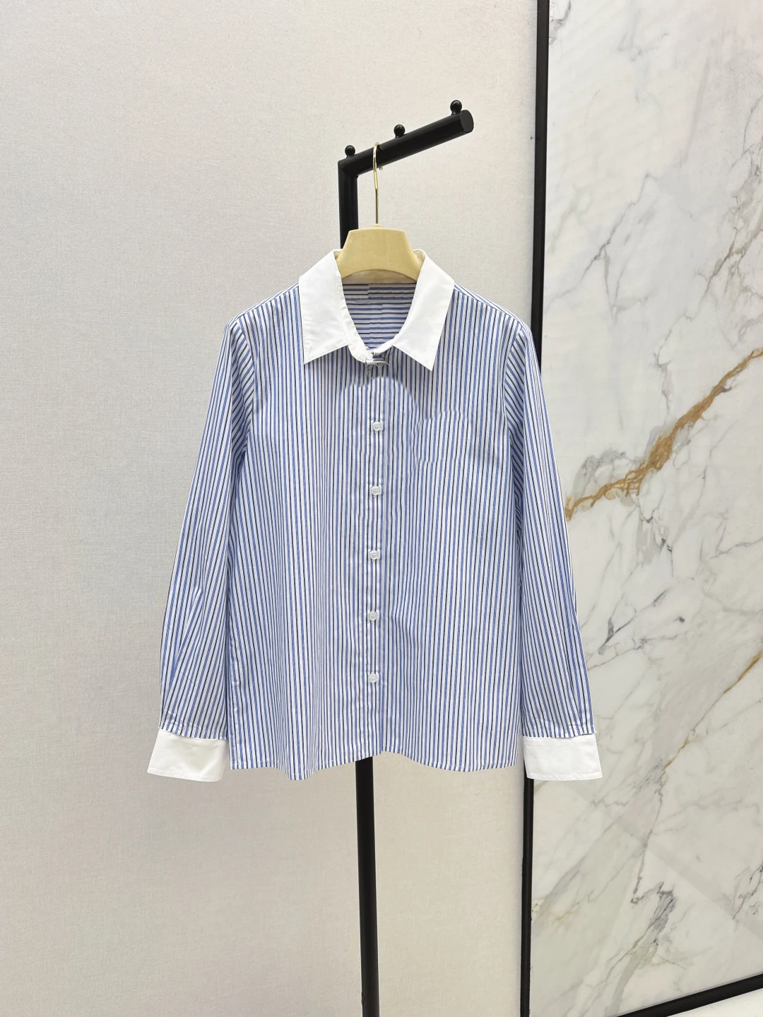 

Striped shirt - notch lapel, single-breasted, slim-fit silhouette, effortlessly versatile 2025 summer women's new hot