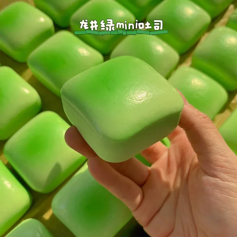 Neue Squishy Mini-Toast-Quetsch-Fidget-Spielzeuge Lustige Langsam Zurückfedernde Stressbälle ASMR Sensorisches Stressabbau-Fidget-Spielzeug Geschenke für Erwachsene – Detail 4