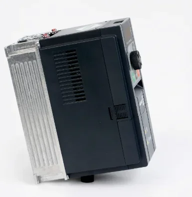 TLF 2.2kw VFD ไดรเวอร์ AC แบบ VFD จากจีน ป้องกันระดับ IP65 ตัวแปลงความถี่  รายการราคา 3 เฟส 220v ถึง 380v VFD