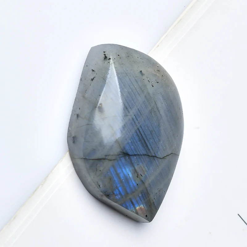 1PC Natural Labradorite Crystal Original Gemstone Leaf Shape Polished Healing Energy Stone Charm Jewelry Home Decoration Gifts