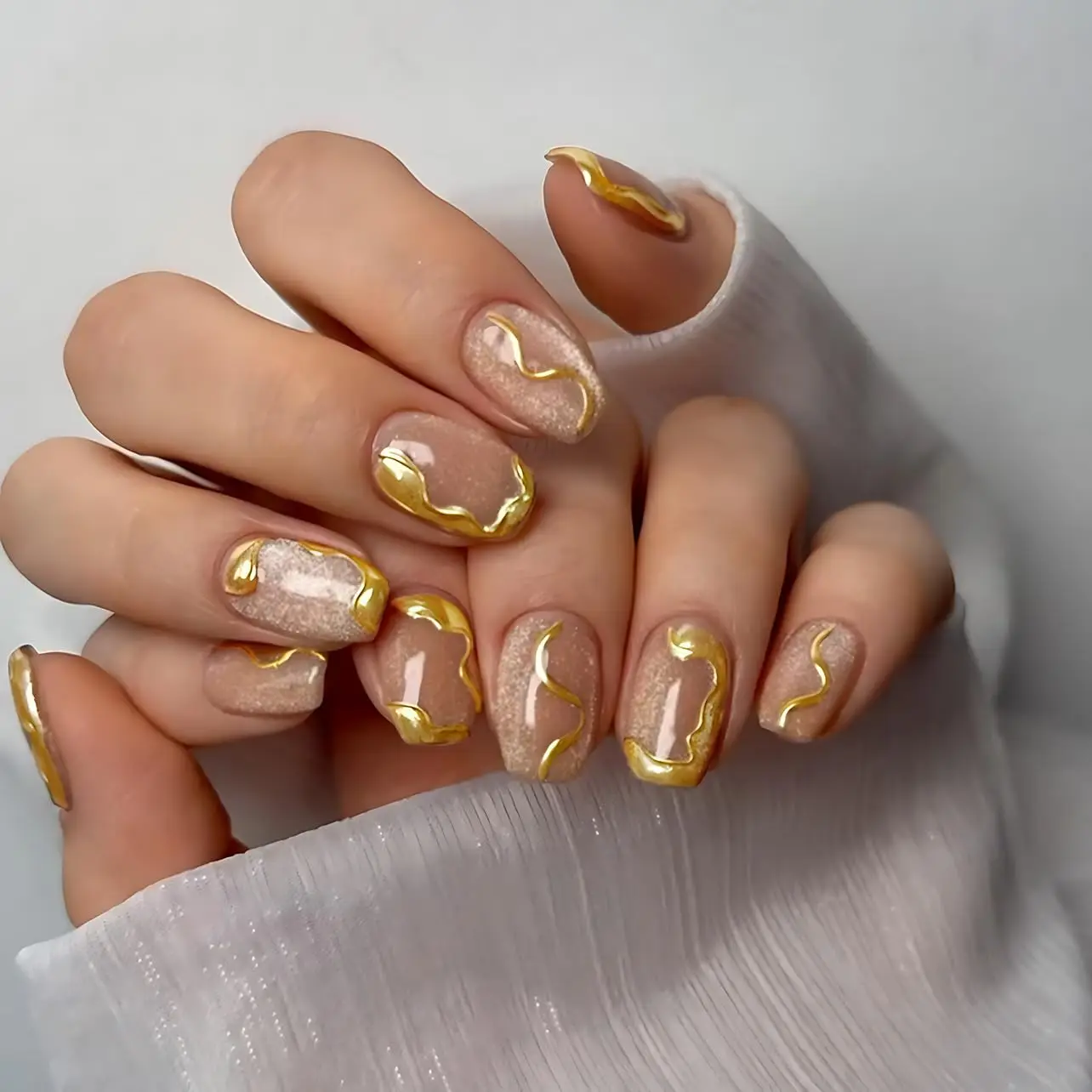 

Накладные ногти Cat Eye, короткие квадратные, с золотой хромированной линией и блестками, акриловые, многоразовые, магнитные, для повседневного использования