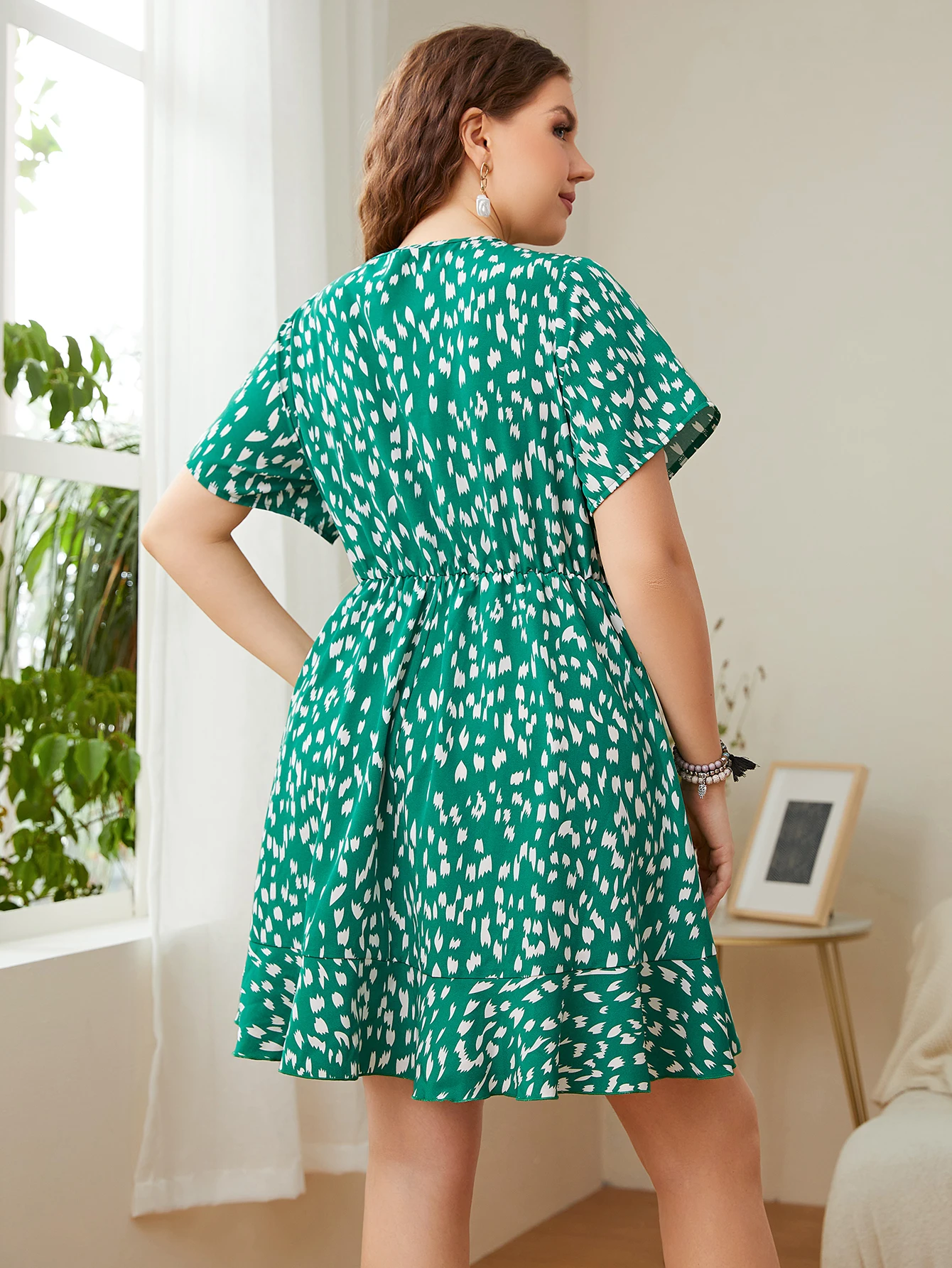 Della Mel 4XL Plus Size Women Clothing Casual Print Dress Green Short Sleeve Summer Party Holiday Ladies Big Size Mini Dresses