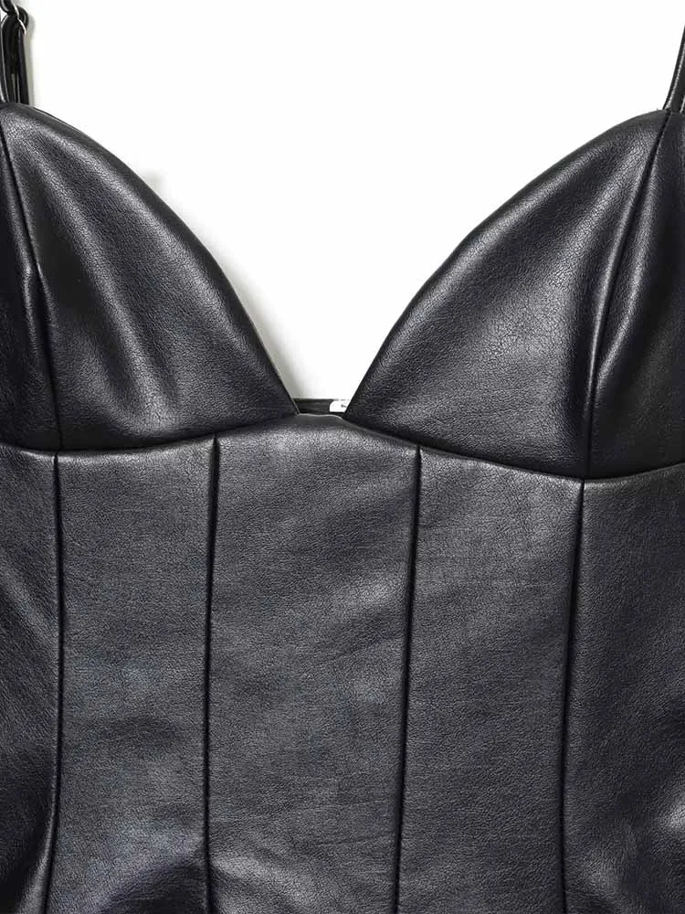 Estilo europeu e americano inverno nova moda roupas femininas elegante fino ajuste de couro falso em camadas decoração vestido curto