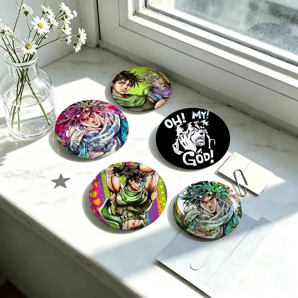 Insignias Personalizables de Anime JoJo Joseph Joestar, 32/44/58MM, Bonitas, Divertidas y Creativas, Joyería Decorativa, Regalos para Amigos