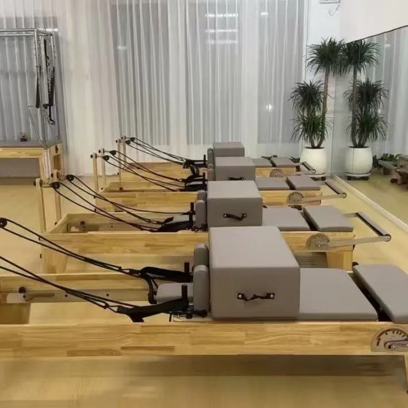 Highly Adjustable Oak Wood Reformer Machine Durable Portable for Home or Studio Use