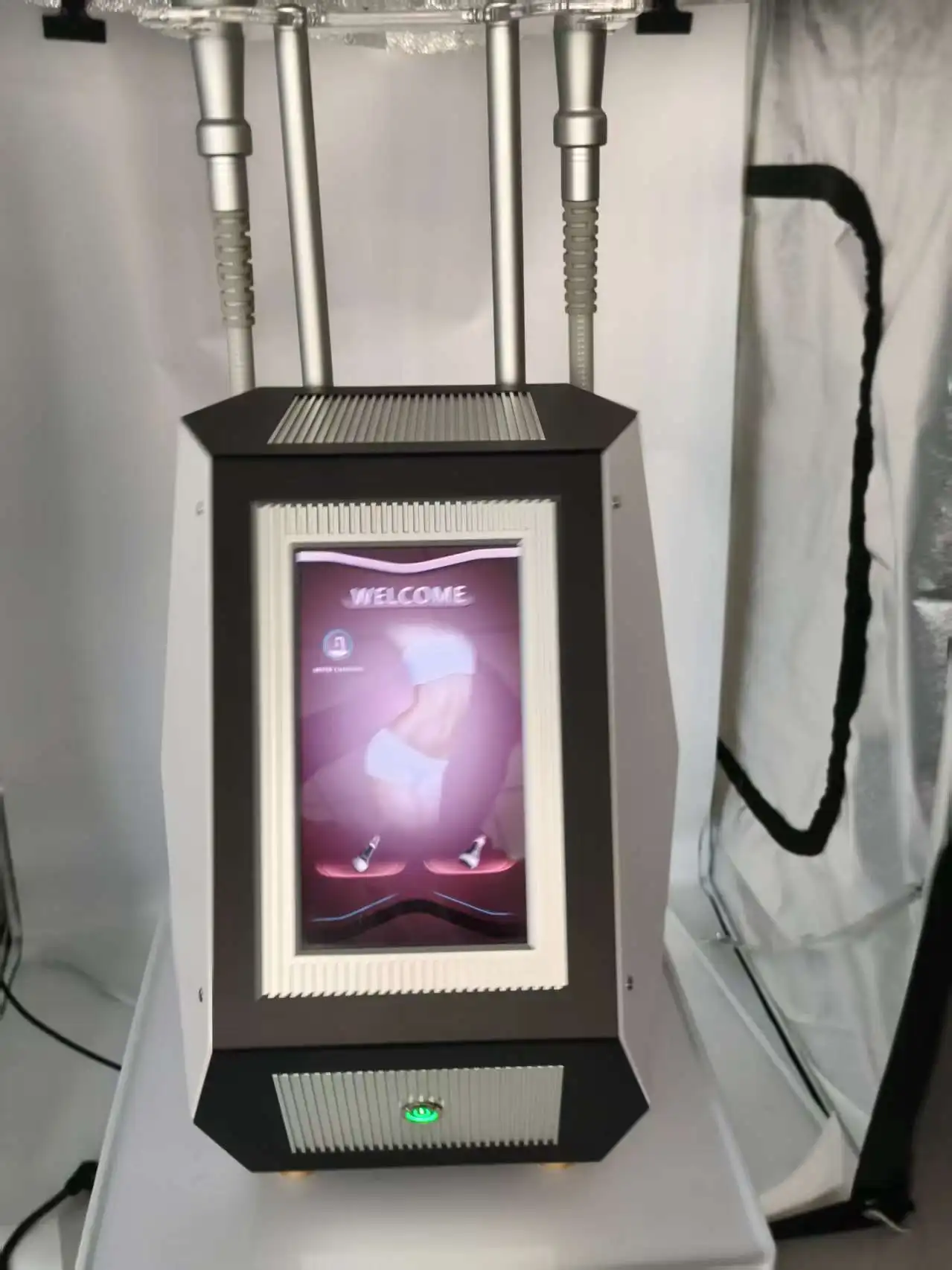 

Instrumentos calientes fríos 4 en 1 reafirmante Cryo TShock máquina de adelgazamiento corporal escultura de enfriamiento congela