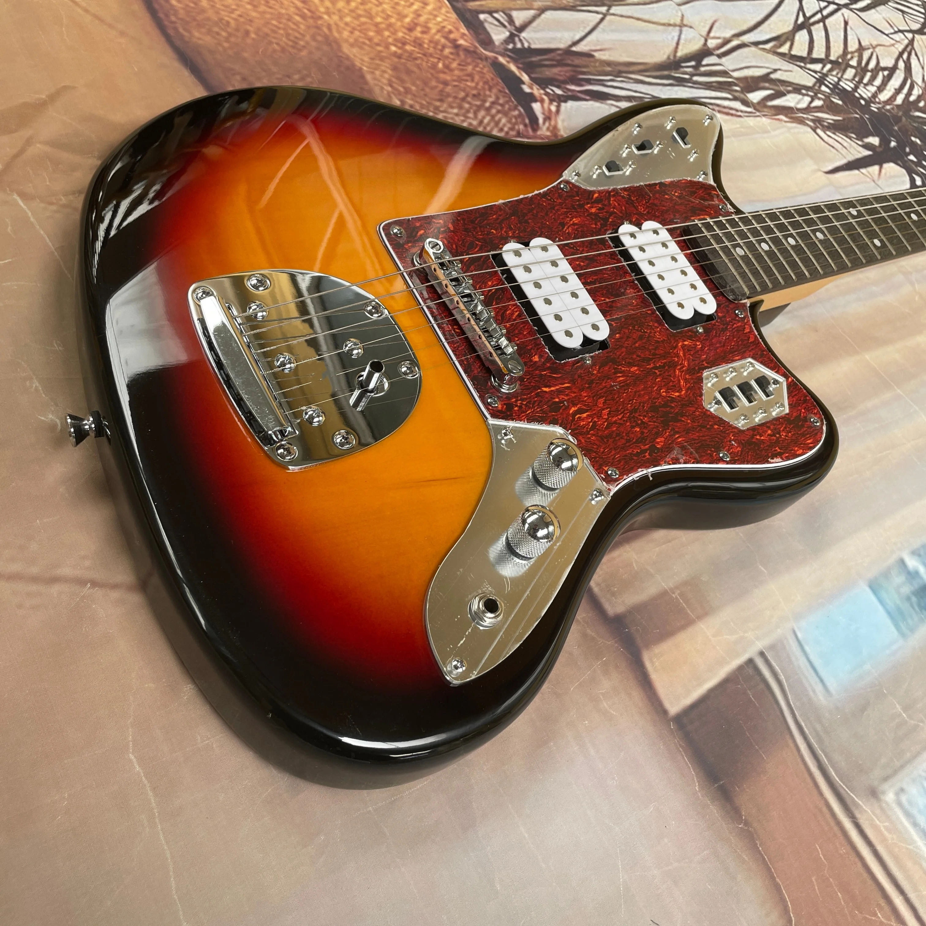 Classic Sunset Model Electric Guitar, with Vintage Pickguard and Independent Control Circuit Guitars, a Vintage Rock Guitarra view 4