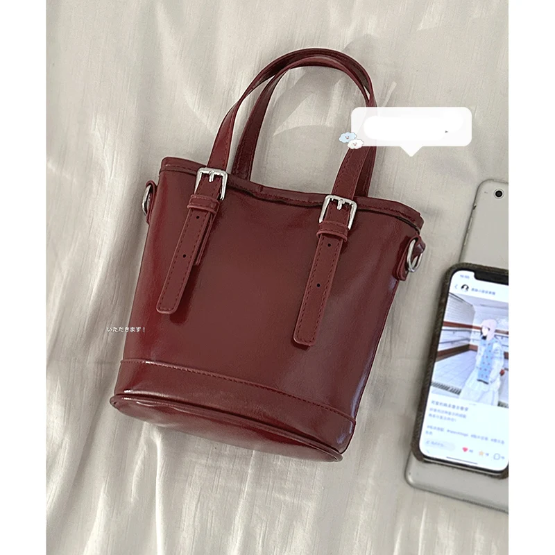 

High-end Red Handbags For Women Retro Fashionable Portable Bucket Bag New Casual Versatile Commuting Shoulder Crossbody Bags