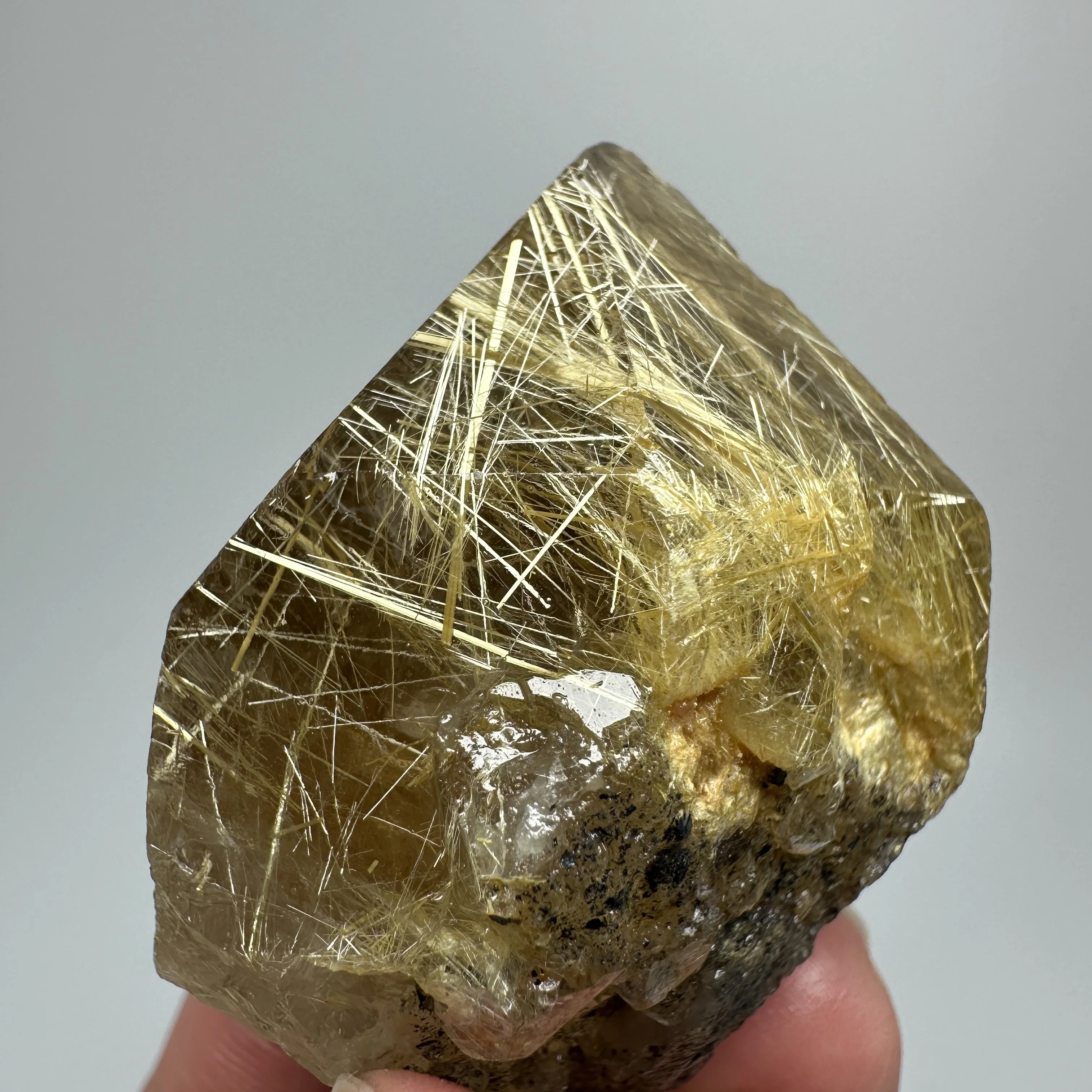 Natural Crystal Brazil Gold Rutilated Quartz Hair Crystal and Specular Hematite Symbiosis Mineral