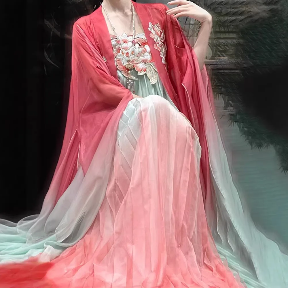 Tang-made Hanfu women's new summer heavy industry embroidered big-sleeved shirt chest-length skirt daily fairy-style ancient