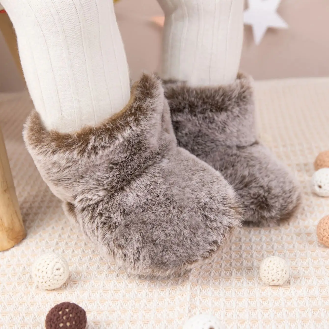 KIDSUN Baby Boys Girls Plush Winter Snow Boots Outdoor Cotton Soft Sole Baby Ankle Fur Boots Newborn First Walker Crib Shoes