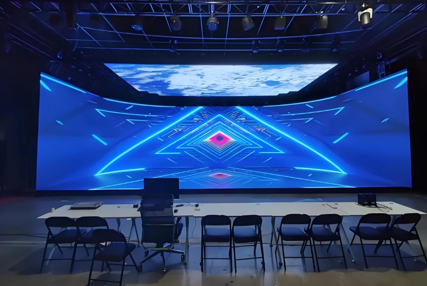 Picture 6: LED Display for XR Virtual Production Studios: 16-bit Grayscale, 240Hz Frame Rate, and 7680Hz+ Refresh Rate