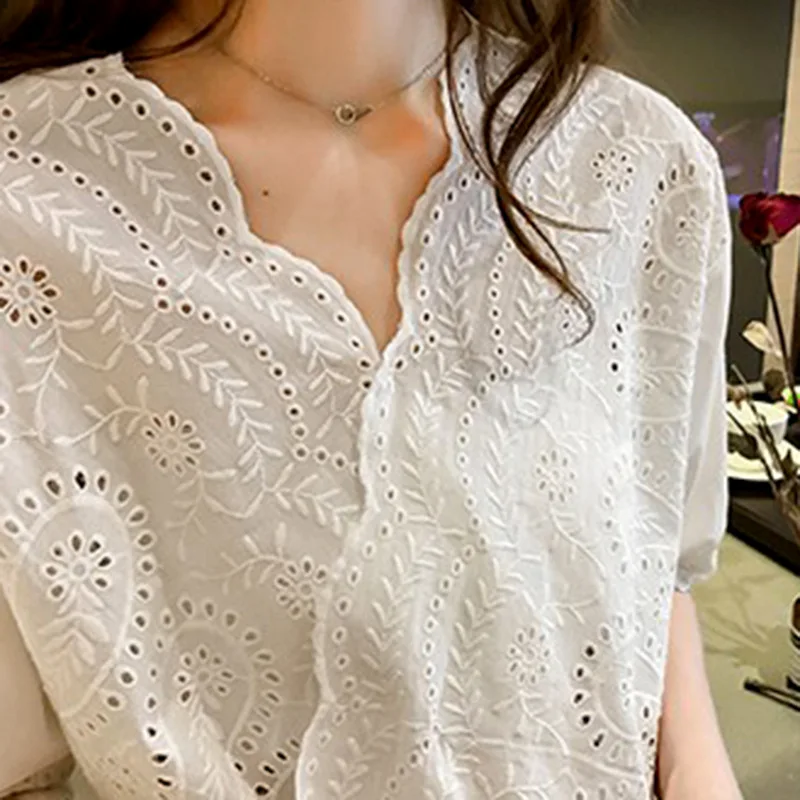 Hollow Lace Hook Flower Wave V Neck White Shirt Women Loose Elegant Tops Summer Korean Short Sleeve Blouse Women Clothing 28021