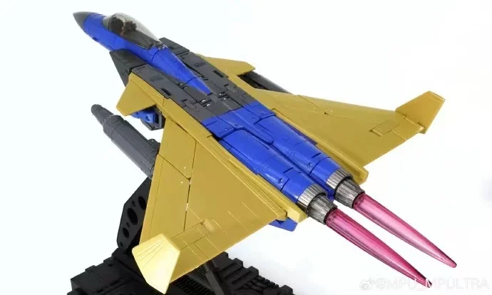 Brinquedos de transformação MPU-03 mpu03 elegante esquadrão de aeronaves de três pontas 2.0 versão mp pintura fosca modelo brinquedos coleção de presente