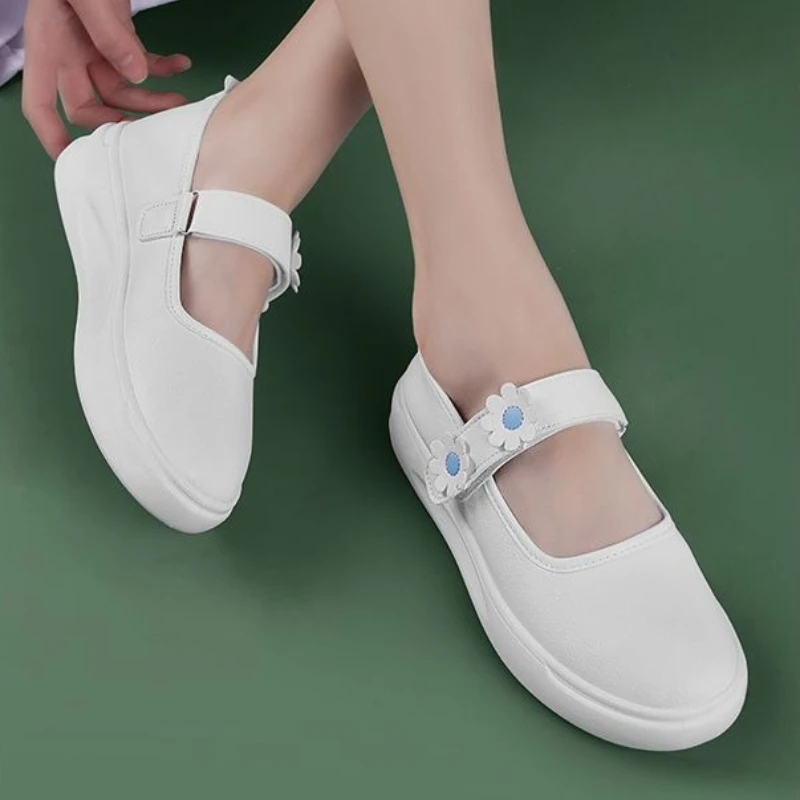 看護師用シューズ レディース スリッポン プラットフォーム - Women'S Shoes For Standing All Day のレビューと価格