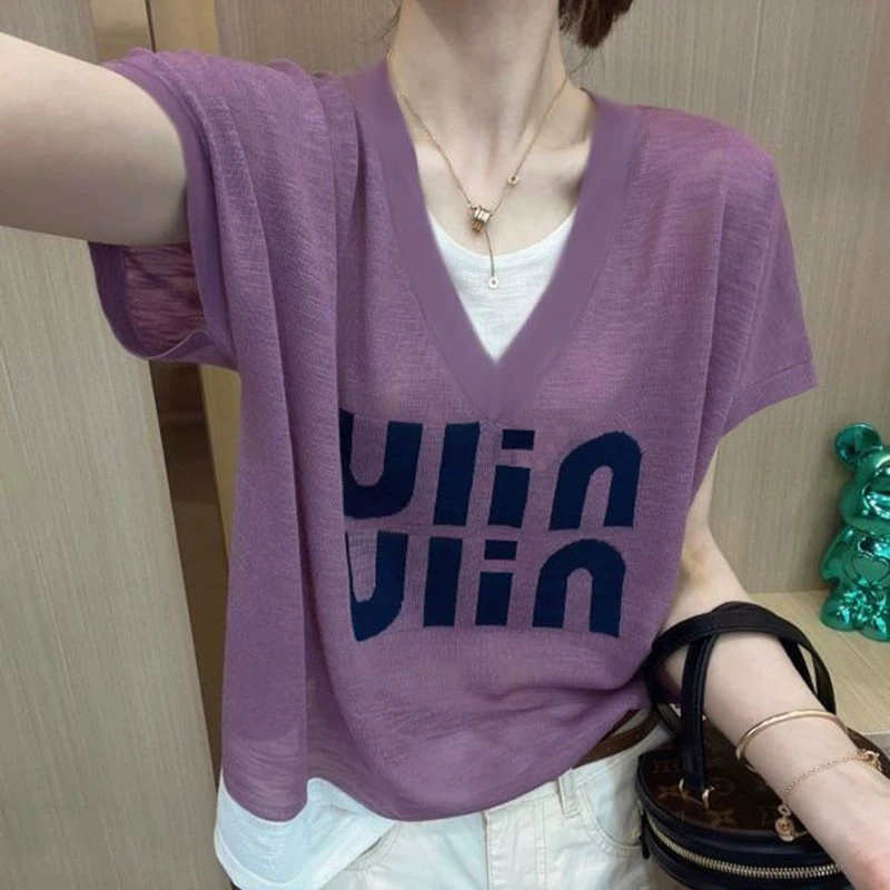 

Ice Silk Loose Short Sleeve T-Shirt Women's Fashionable Large Size Top Korean Style V-Neck Letter Pattern Summer Trend