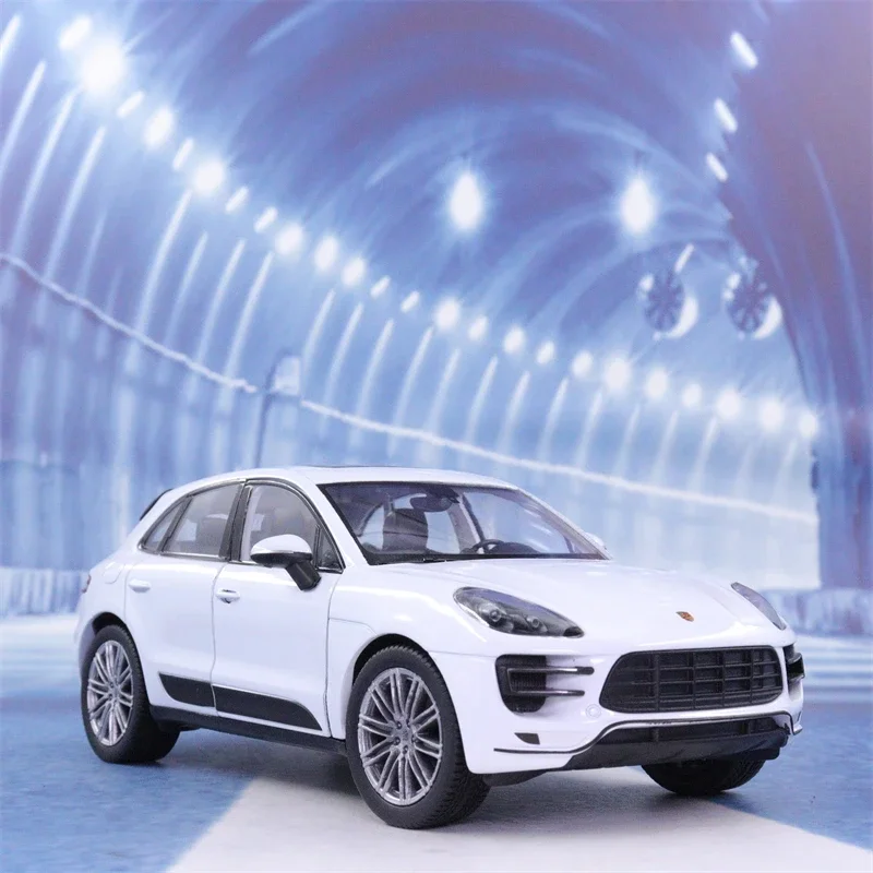 WELLY 1:24 Porsche Macan Turbo SUV High Simulation Diecast Car Metal Alloy Model Car decoration display collection gifts B121