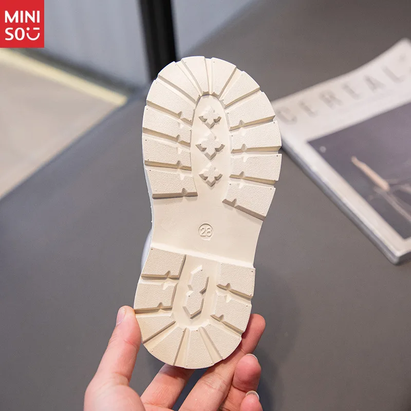 Sepatu Martin Musim Panas Miniso 2025 untuk Anak Perempuan, Sepatu Tinggi Berbahan Jaring yang Bernapas untuk Anak-Anak yang Lebih Besar