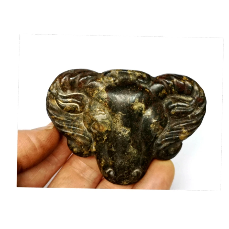 

Collection Chinese Hongshan Culture Black Magnet Jade Carving Sheep Head Pendant