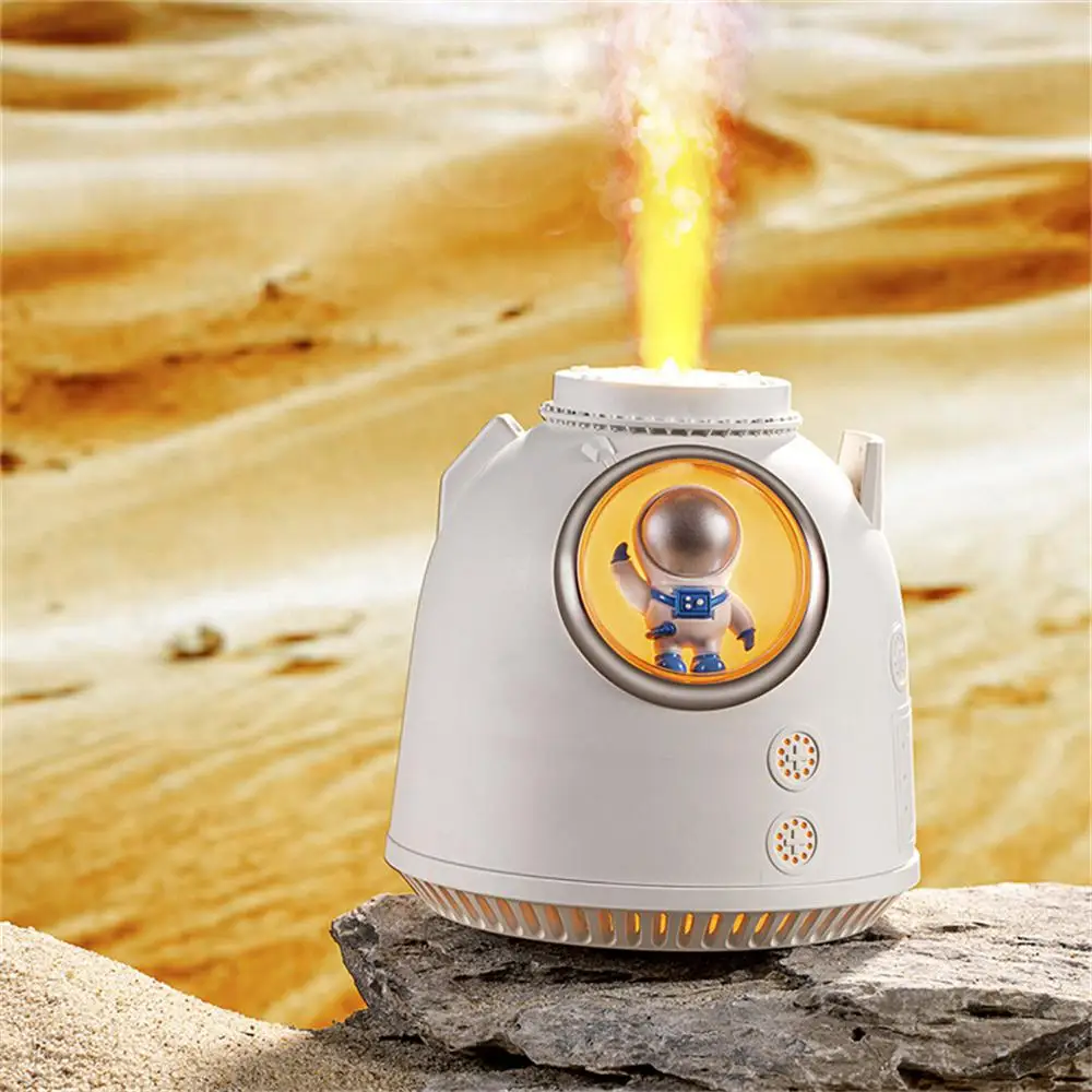 Air Humidifier Space Capsule Mist Sprayer New Astronaut Essential Oil Mini Astronaut Humidifier 2023 New 260ml