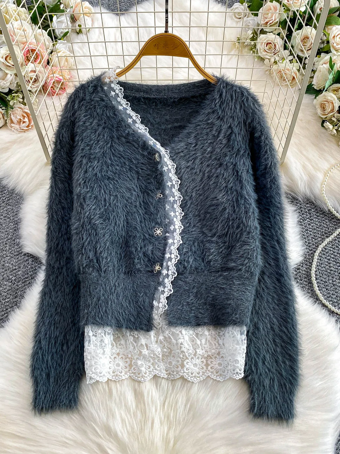 

Женское зимнее пальто Ele Heavy Embellied Lace V-Ne Jaet Young Looking с металлическими пуговицами Thiened Long Sve Coat