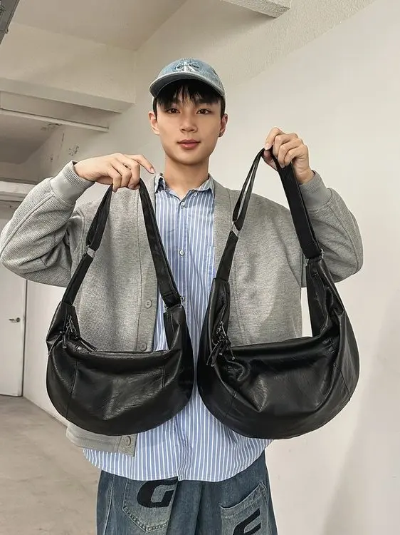 Spring 2026 New Small PU Zipper Single Shoulder Bag Chest Bag for Men And Women Fashionable And Practical Crossbody Bag