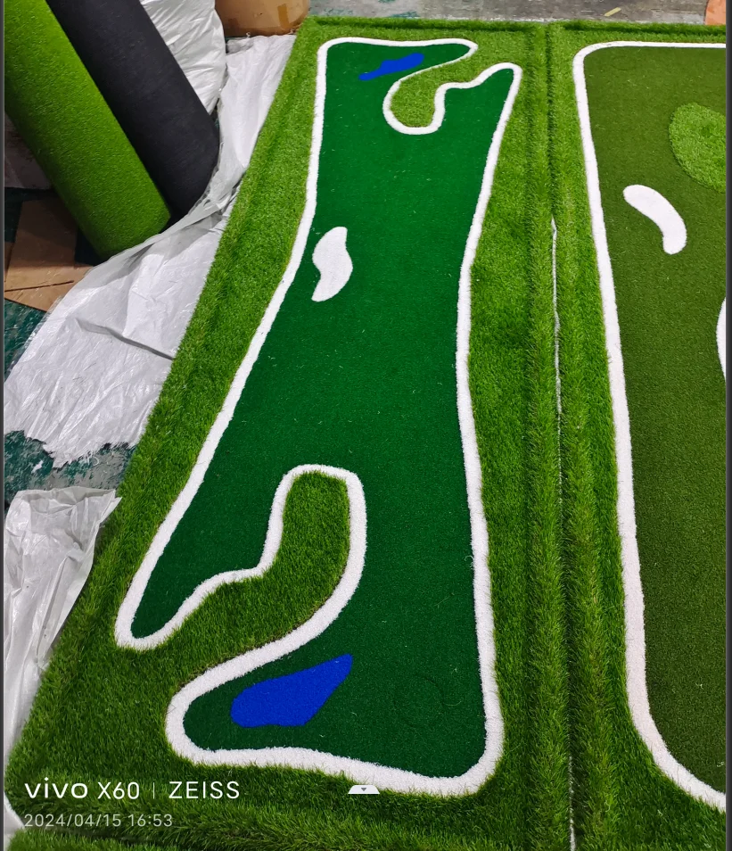 2026 Factory Portable Mini Golf Course Use Folding Green Mat Chipping Putting Practice Custom Golf Putting Greenpromote Sales