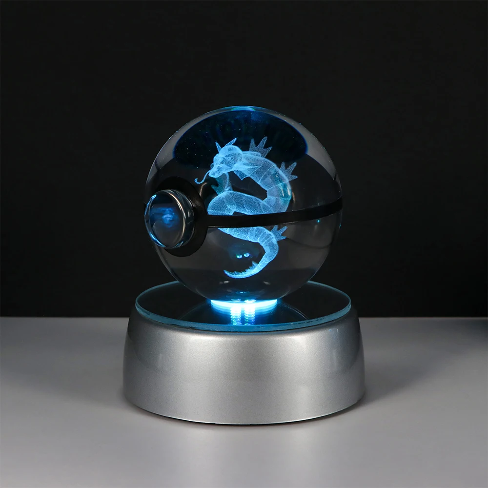 Pokemon 3D Kristallkugel Pikachu Figur Pokeball Gravur Kristall Glurak Modell mit LED-Lichtbasis Spielzeug Anime Weihnachtsgeschenk