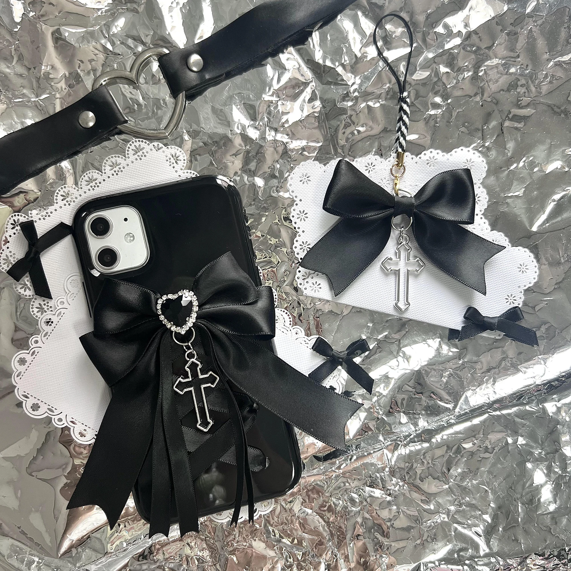 Custom Gothic Girl Y2k Harajuku Loria Black Bow Phone Case For iPhone 15 Pro Max 12 13 14 16 Pro Samsung Galaxy with Pendant