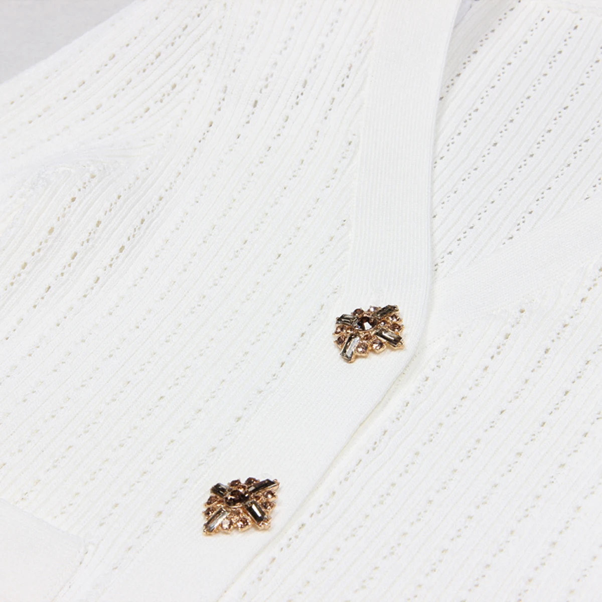 5 Farben Hochwertige Mode Auf Lager Neue Diamantknopf Vielseitige Kurzarm-Strickjacke Damen-Cardigan