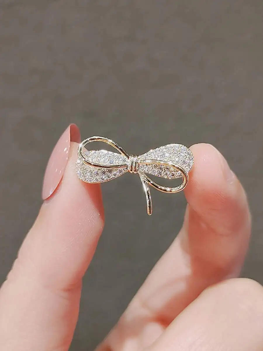Bowknot Brooch for Women Silk Scarf Clip Clothing Fastener Collar Decor Accessory