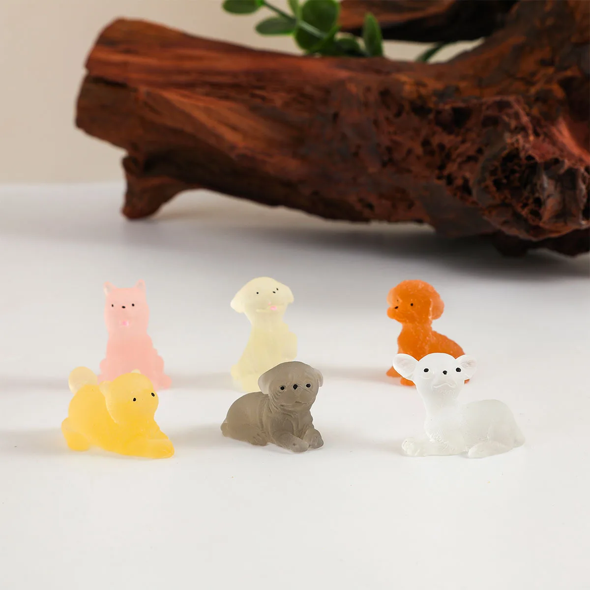 10 szt. Świecące w ciemności urocze szczeniaczki z żywicy, dekoracje na biurko, ozdoby, rękodzieło DIY, akcesoria do spinek do włosów, breloczków, zabawki