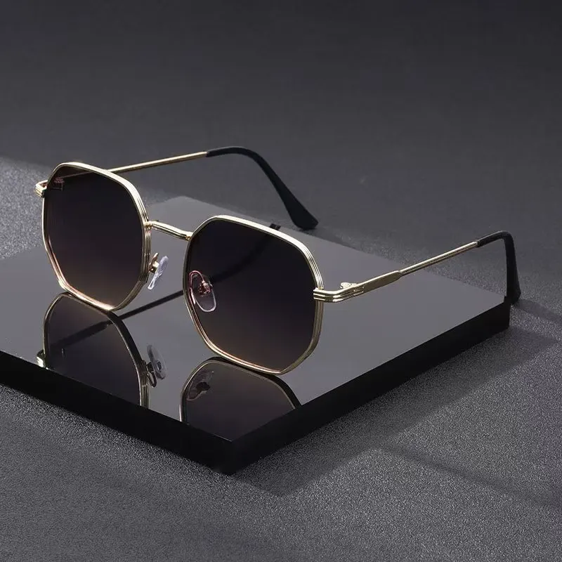 

Роскошные повседневные квадратные солнцезащитные очки, женские солнцезащитные очки, модные классические очки UV400, уличные мужские очки из сплава для вождения