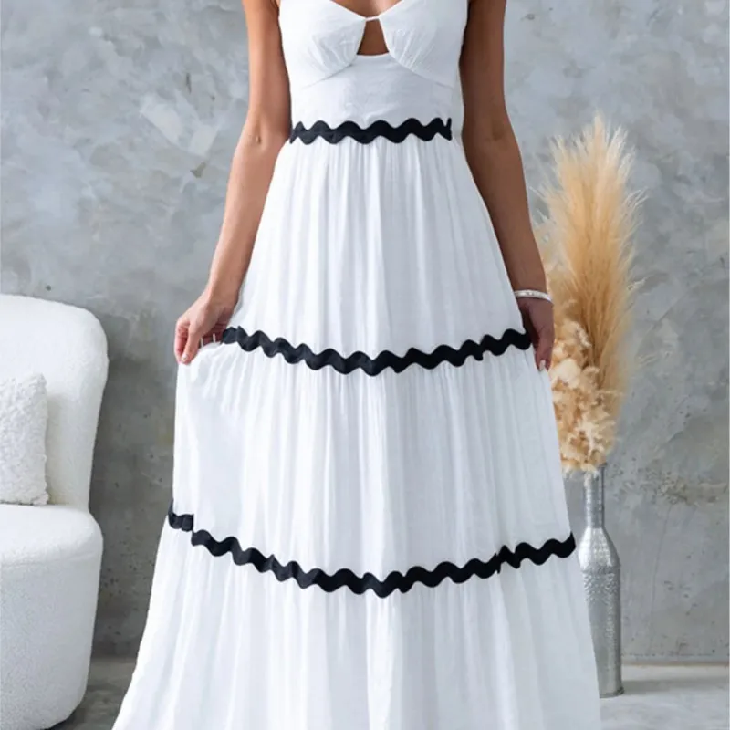 2025 ฤดูร้อนสีตัดกันชุดกระโปรงเลดี้เซ็กซี่ปิดไหล่ชุดชายหาดสบายๆแขนกุดเอวสูงชุดยาว