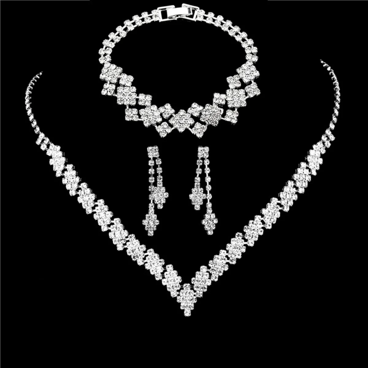 Advanced and versatile necklace, earring, bracelet, and jewelry set suitable for wedding, banquet, and party accessories