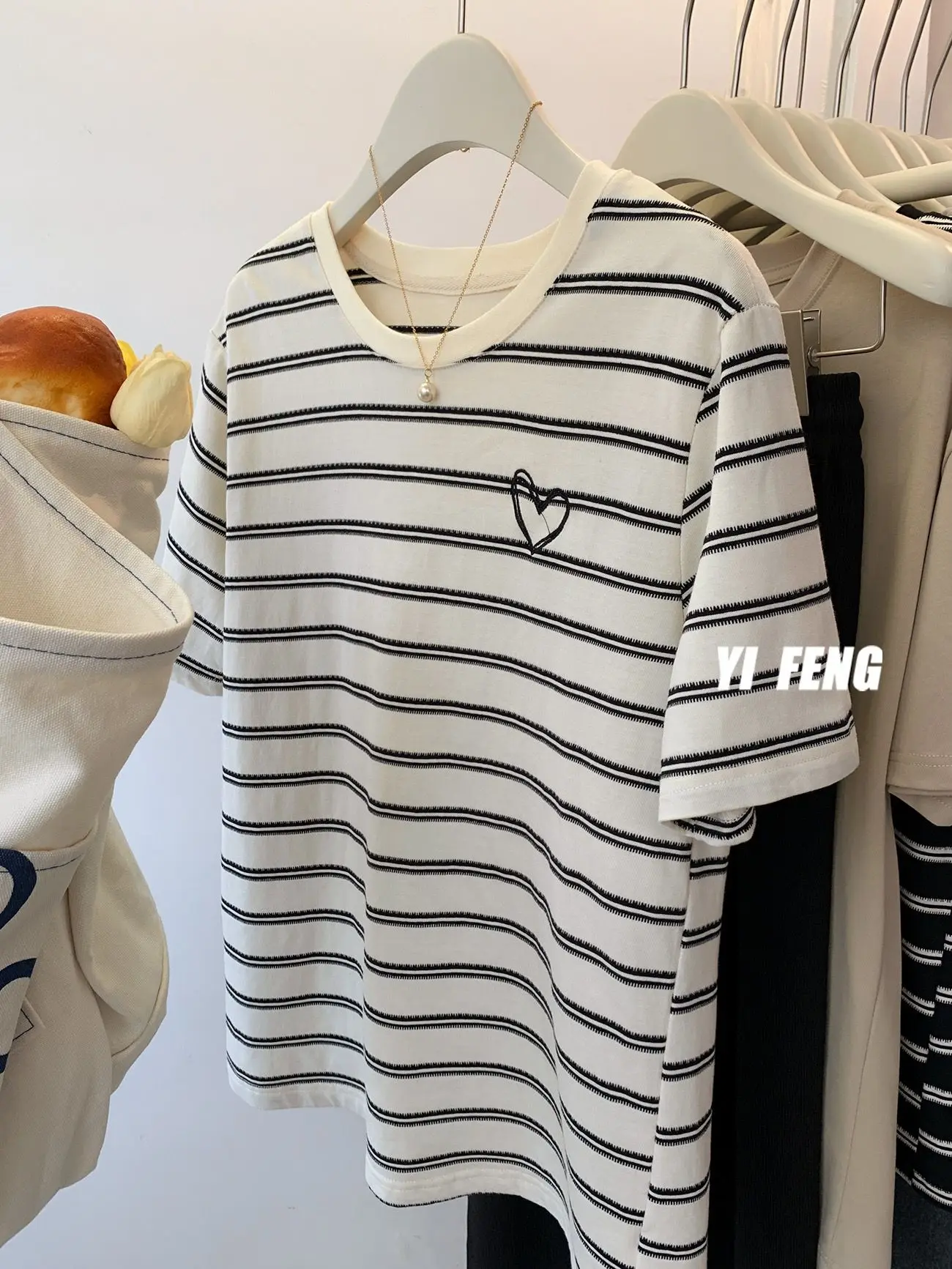 plus Size Women's T-Shirt Summer Style Korean Loose Fit Short Sleeve Embroidered Heart Stripe Design Breathable Wearable