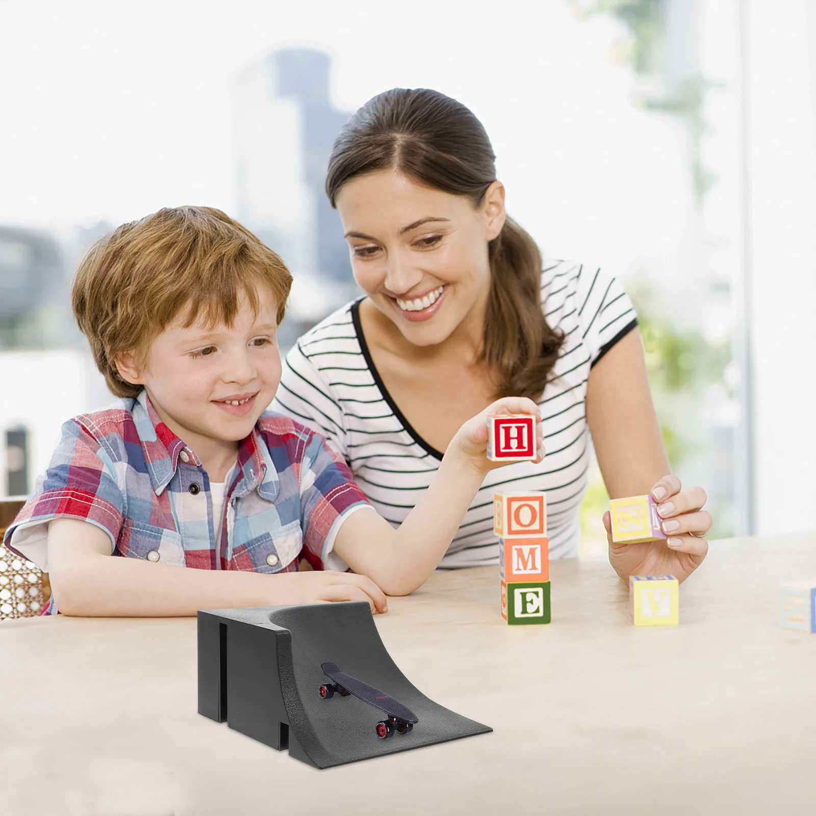 Monopatín de dedo, rampa de plástico, accesorios de juguete para niños, juego deportivo, obstáculo divertido, juego en miniatura