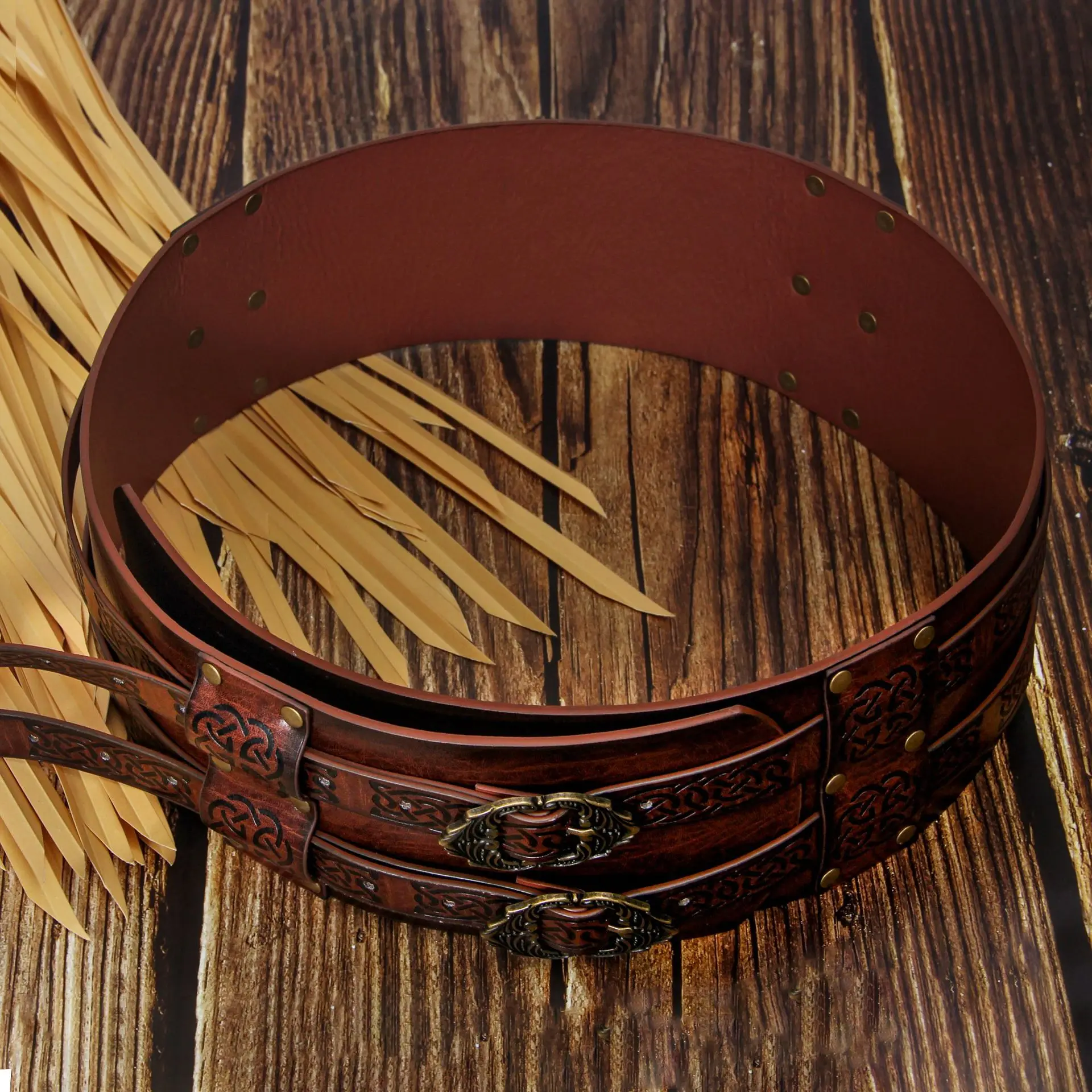 Men Women Runic Leather Belt D - огляд і ціна Men'S Viking Accessories